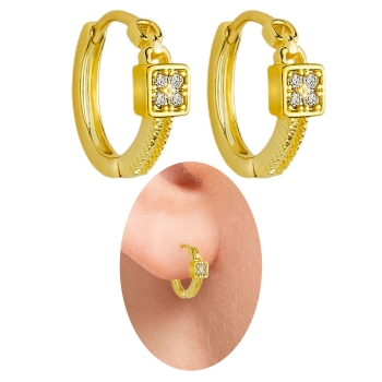 Brinco de argola folheado a ouro com adereço quadrado cravejado com micro zircônias